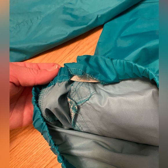 Vintage Columbia Pullover Windbreaker/Rain Coat - Picture 2 of 5